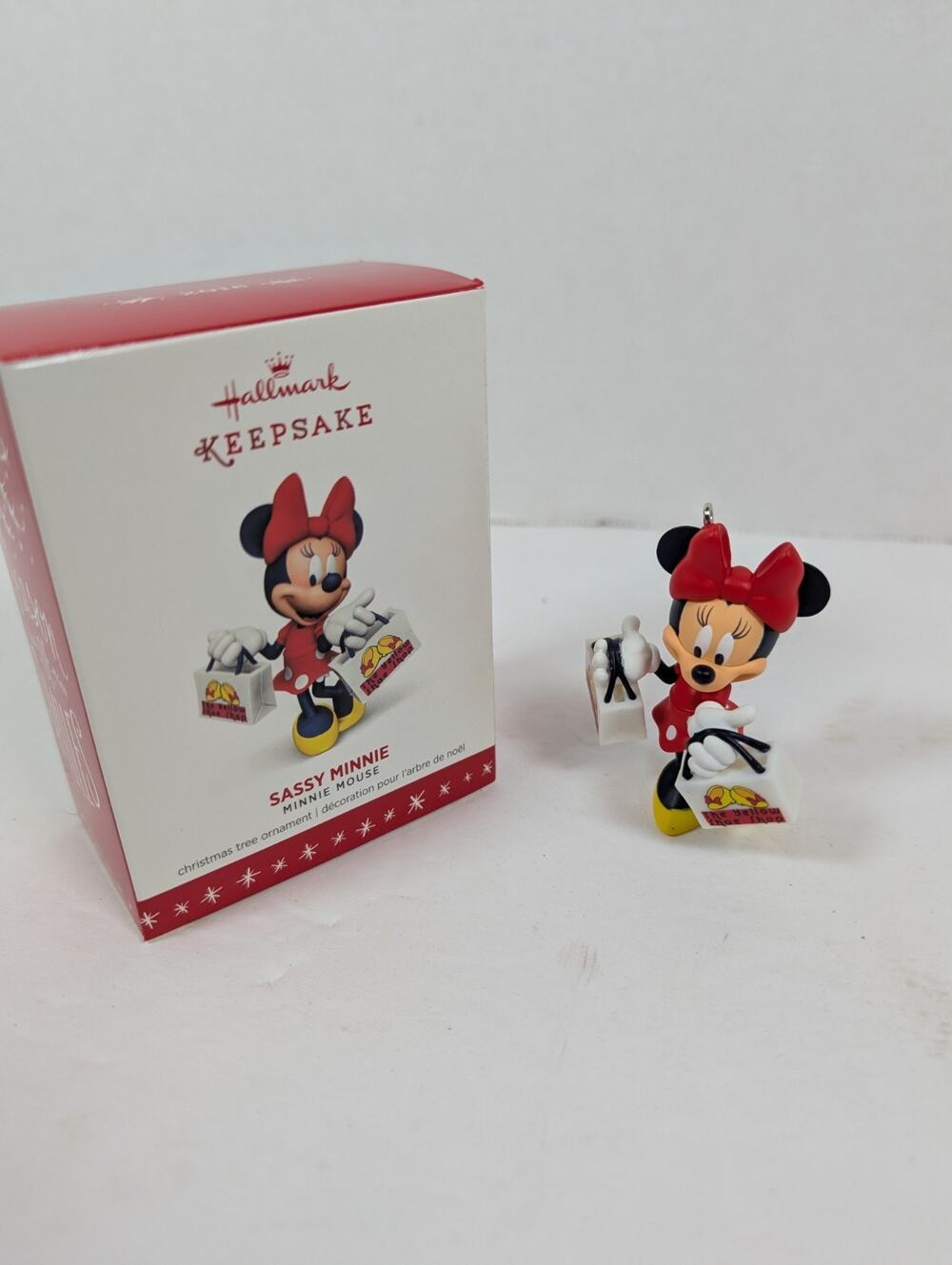 Hallmark Keepsake Disney SASSY MINNIE Mouse Shopping Christmas Ornament 2016MIB
